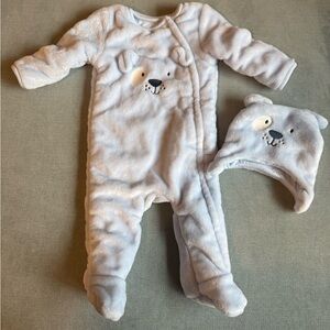 Absorba 6m bunting and hat